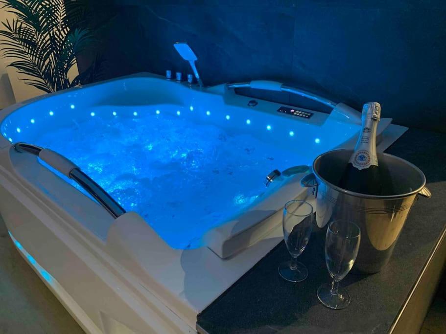 La Suite Saphir - Spa Privatif 南锡 外观 照片